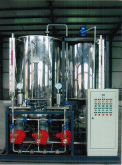 一(yi)箱兩泵（複式加(jia)藥裝置）1